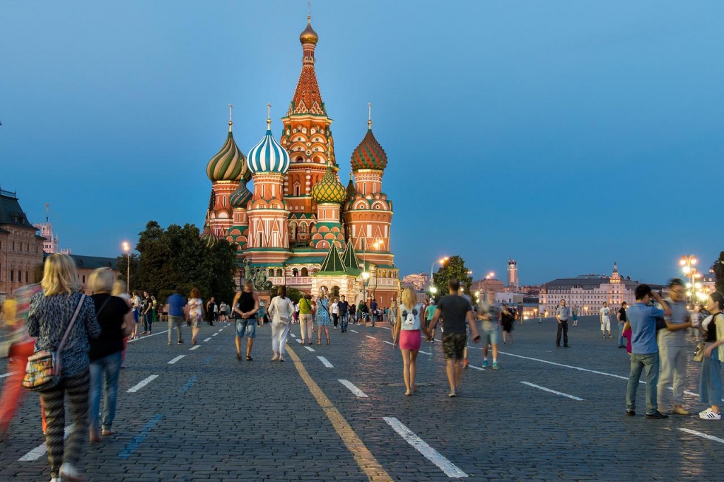 moscow, st basil's cathedral, night-1556561.jpg